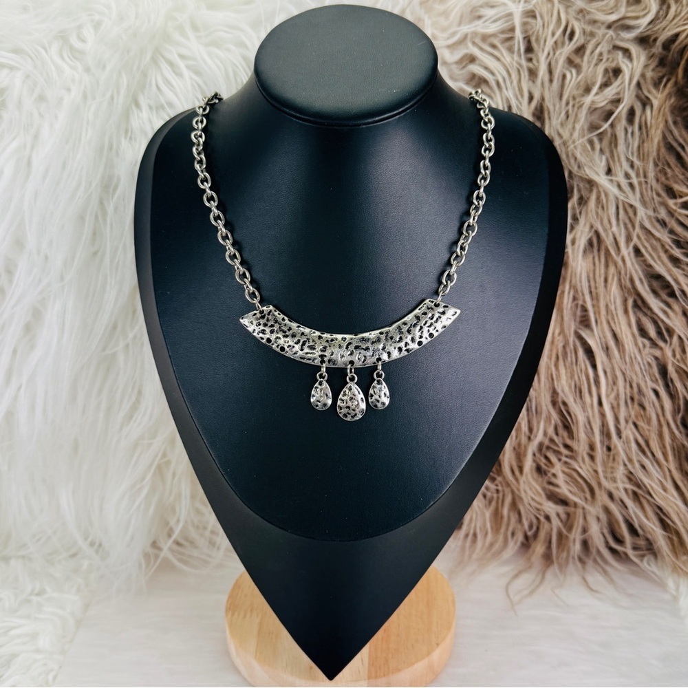 Vintage Silvertone southwestern style hammered Statement Choker Necklace - Picture 3 of 6